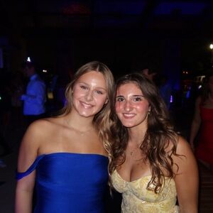 Meet your Posher, Ella